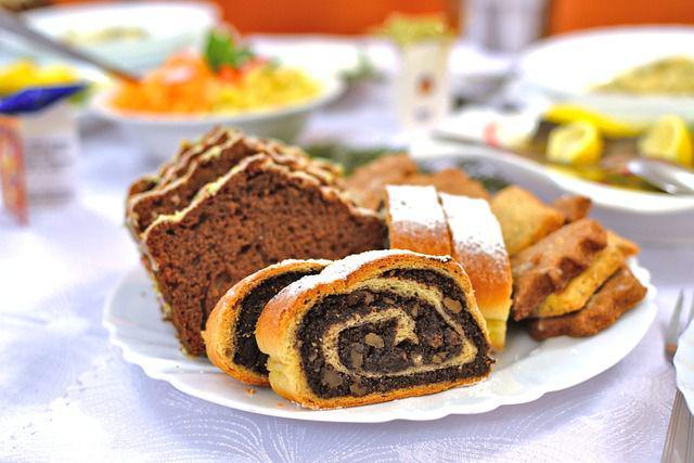 Resep Polkadot Swiss Roll Cake, Bolu Lembut dengan Tampilan Lucu!