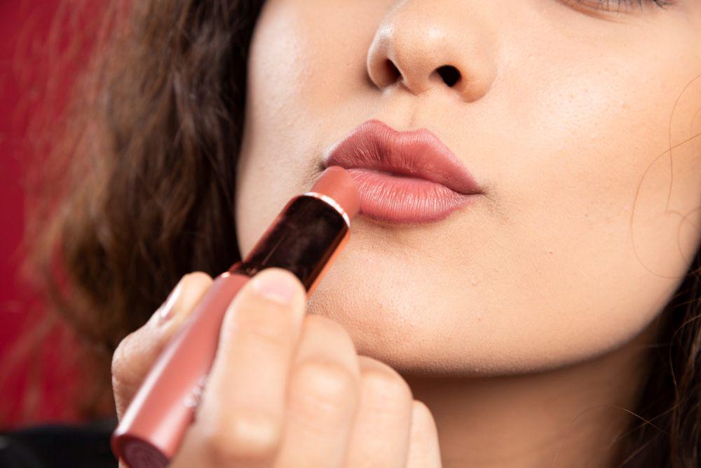 4 Produk Lip Primer untuk Bibir Lebih Lembap dan Terhidrasi