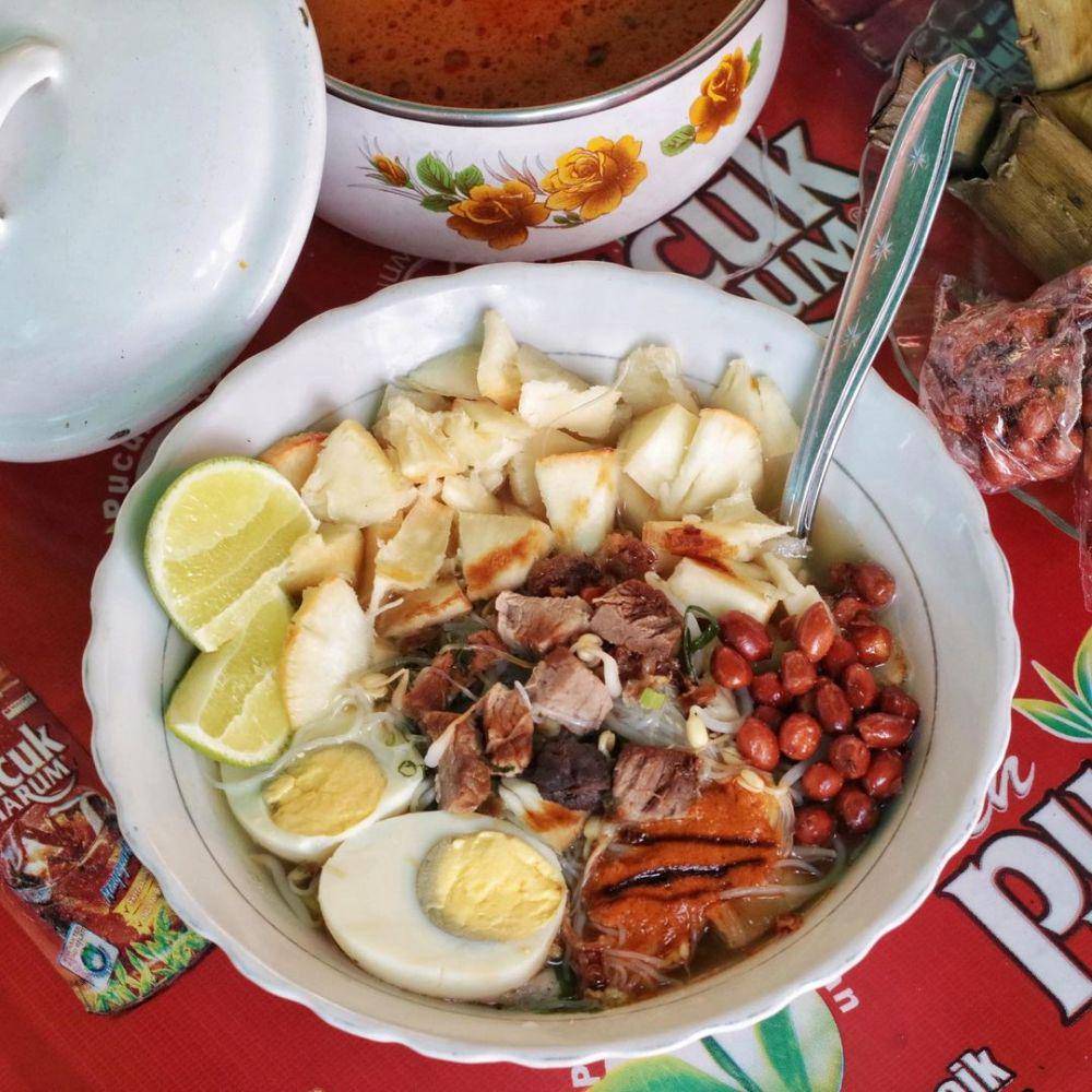 Sop Ubi Datu Museng, Makassar (instagram.com/ngemil_lucu)