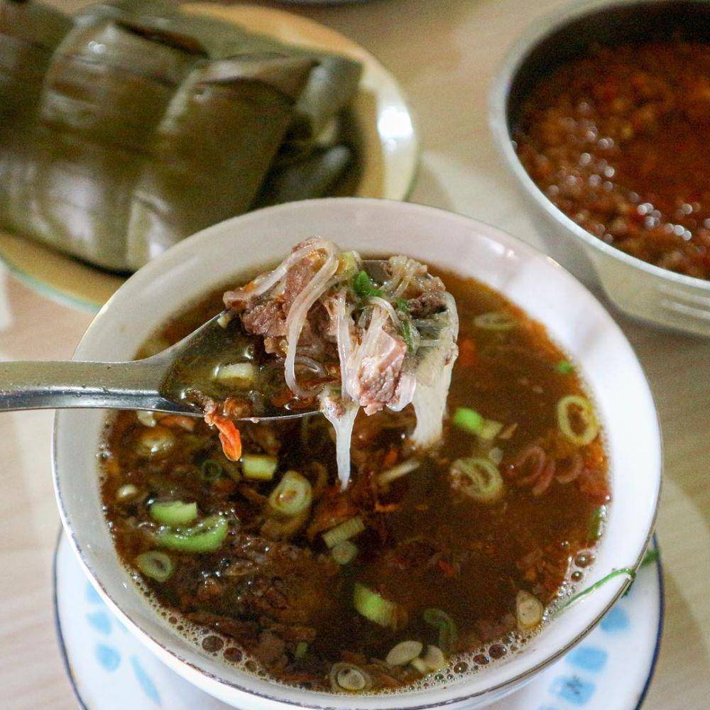 Sop Cendrawasih Mas Tomo, Makassar (instagram.com/makassargoeat)