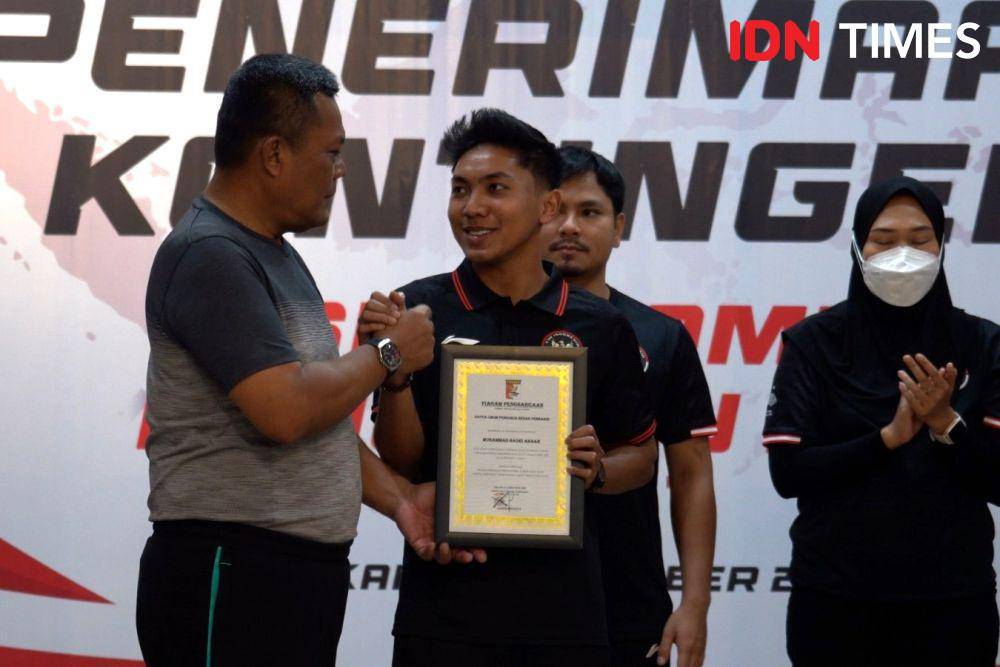 Penerimaan kontingen menembak Asian Games 2023. (IDN Times/Fauzan)