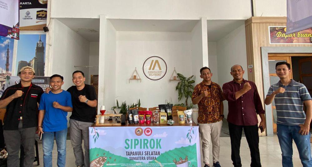 Rasyid Dongoran Bawa Kopi UMKM Tapsel ke Malioboro Coffee Festival