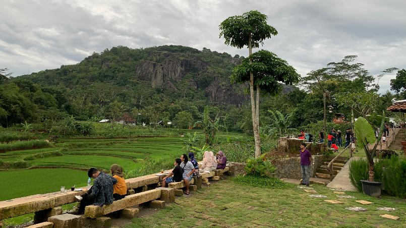 7 Tempat Makan dengan Pemandangan Alam di Gunungkidul, Kece!