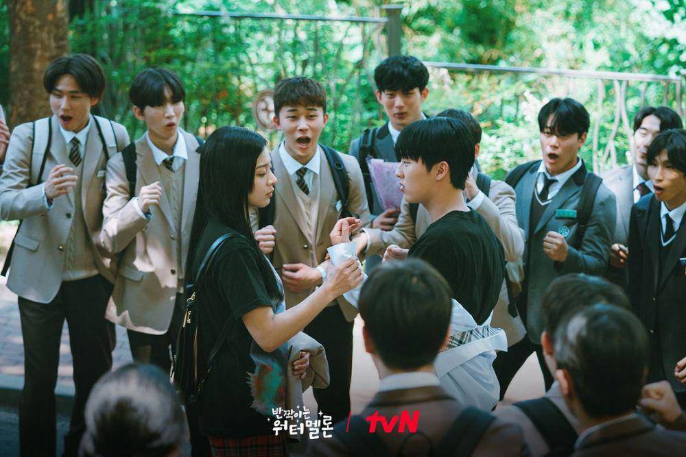 cuplikan drama Twinkling Watermelon (instagram.com/tvn_drama)