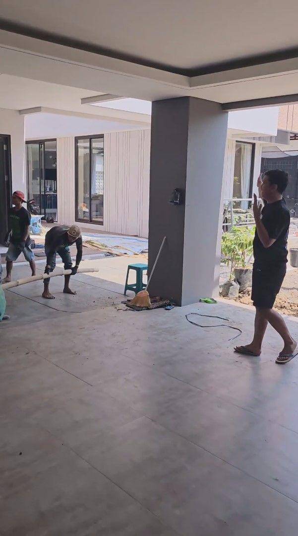 Denny Caknan ikutan nguli (instagram.com/denny_caknan)