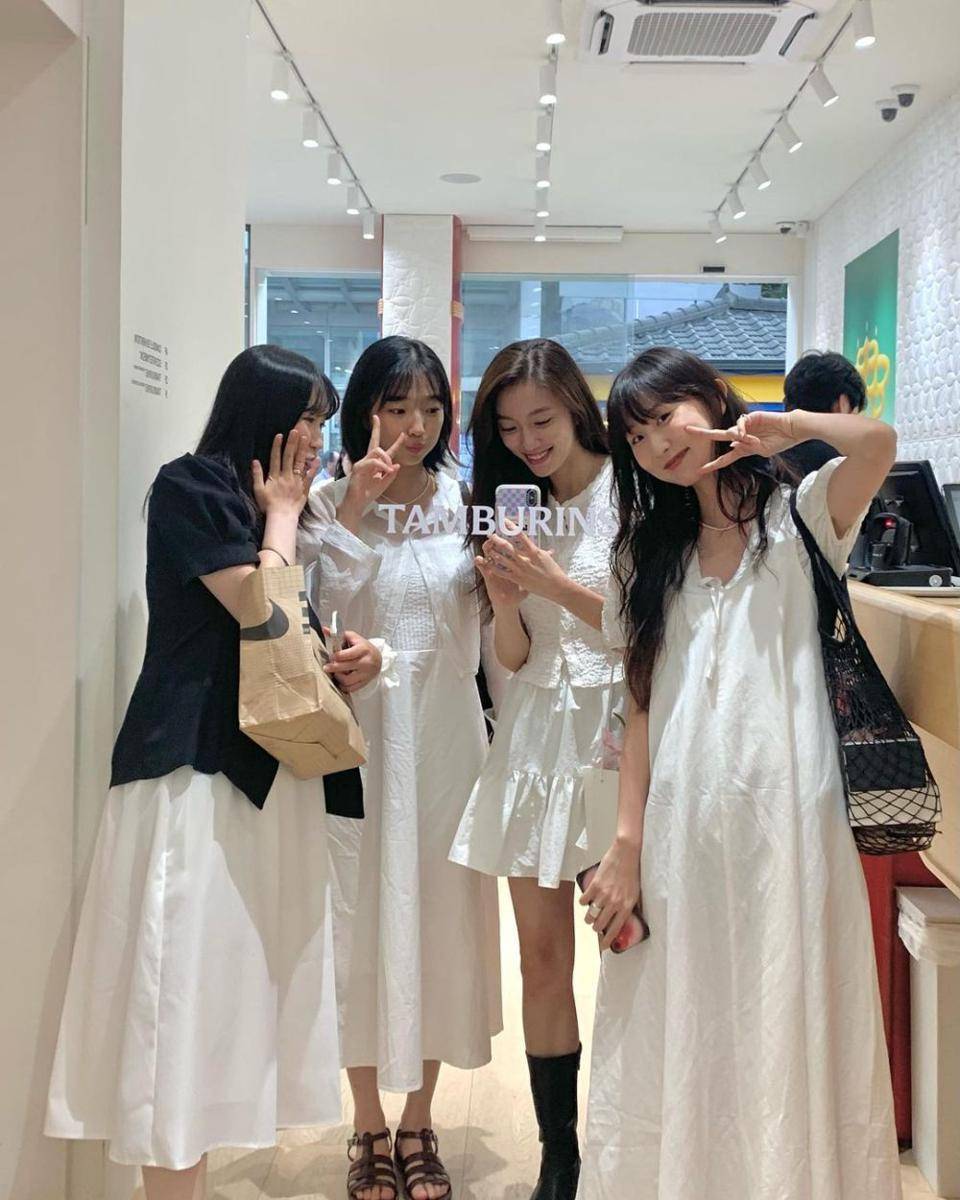 potret bridal shower Suji eks UNI.T (instgaram.com/1998_suji_ya)
