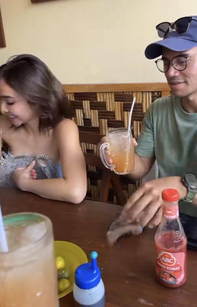 potret Gisel liburan ke Banda Neira (Instagram.com/richo_kyle)