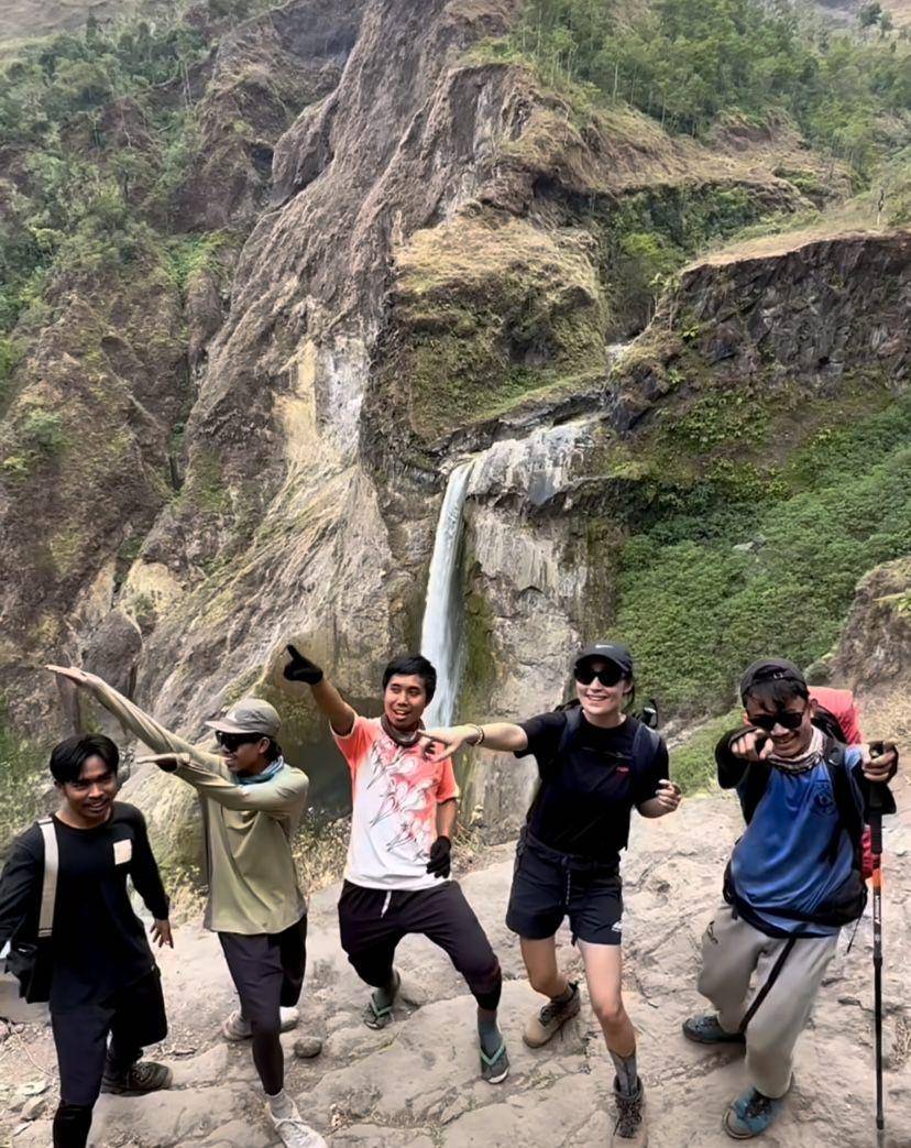 potret Tatjana Saphira pertama kali naik Gunung Rinjani (Instagram.com/tatjanasaphira)