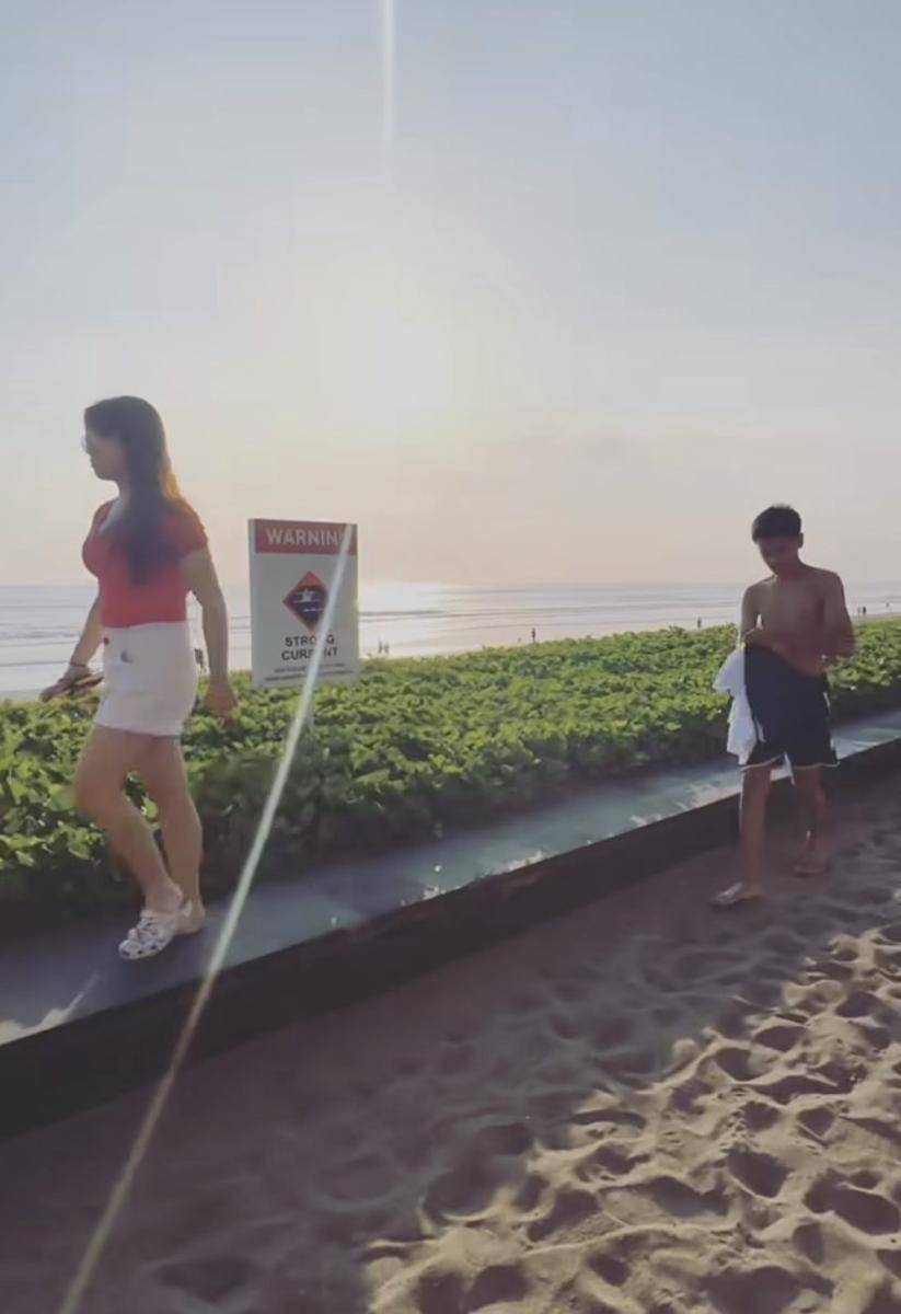 potret Angel Karamoy liburan di Bali bersama kedua anaknya (Instagram.com/realangelkaramoy)