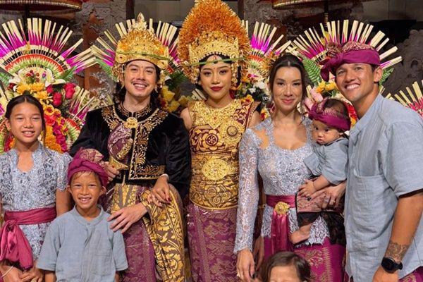 7 Potret Pernikahan Lee Kurniawan Adik Jennifer Bachdim Pake Adat Bali