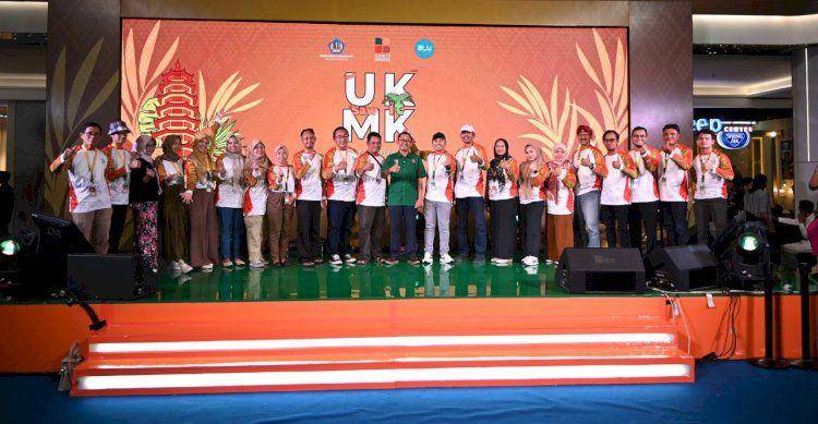 Badan Pengelola Dana Perkebunan Kelapa Sawit (BPDPKS) menggelar serangkaian edukasi dan promosi sawit baik dalam kegiatan Gebyar UKMK berbasis sawit dalam mendukung UKMK sawit Go International selama tiga hari kegiatan, yakni 29 September sampai dengan 1 Oktober 2023 di Palembang Indah Mall, Palembang, Sumatra Selatan. (dok. BPDPKS)