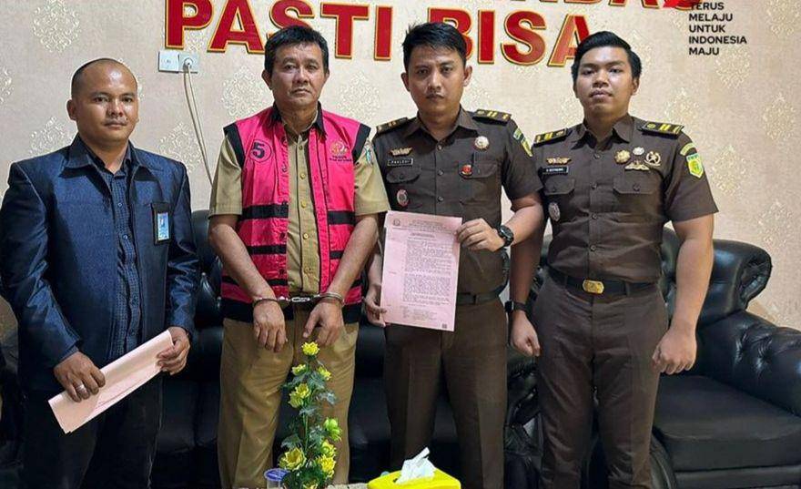Penetapan tersangka korupsi pengelolaan dana Pemkab Korpri Rp2,264 miliar. (DOK. Kejari Way Kanan).