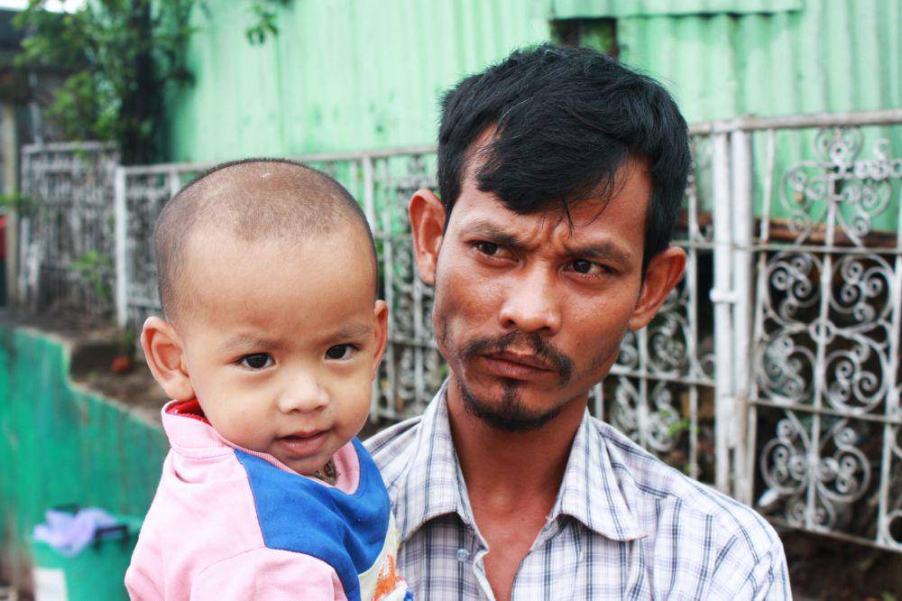ilustrasi anak dan orang tua (unsplash.com/Julie Ricard)