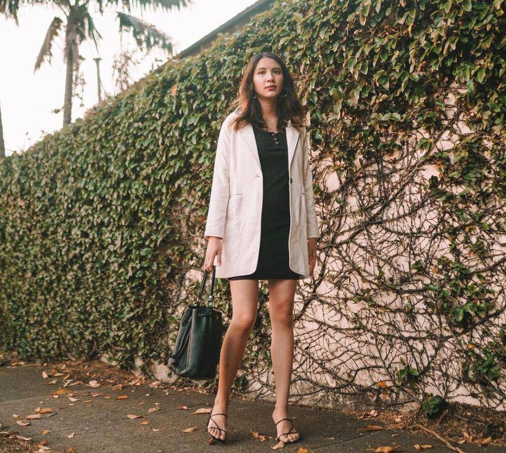 ide outfit smart casual ala Acha Sinaga (instagram.com/achasinaga)