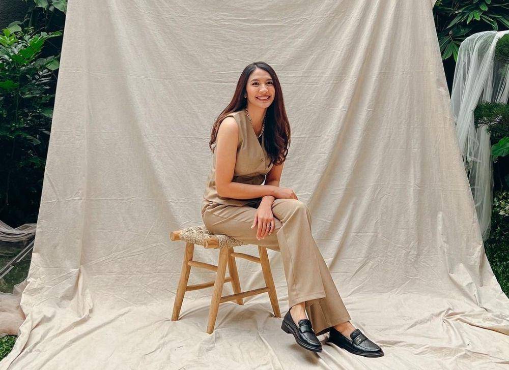 ide outfit smart casual ala Acha Sinaga (instagram.com/achasinaga)