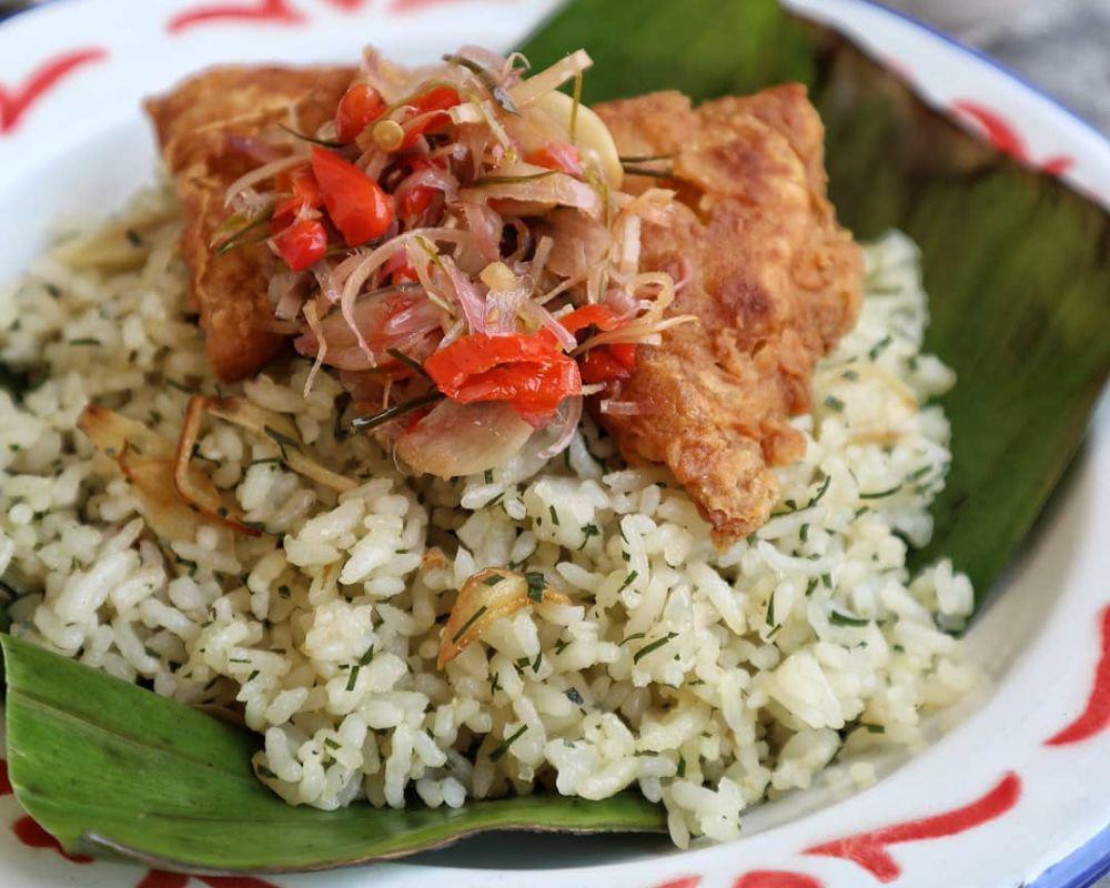 Resep Nasi Daun Jeruk Rice Cooker yang Gurih, Aromanya Menggoda