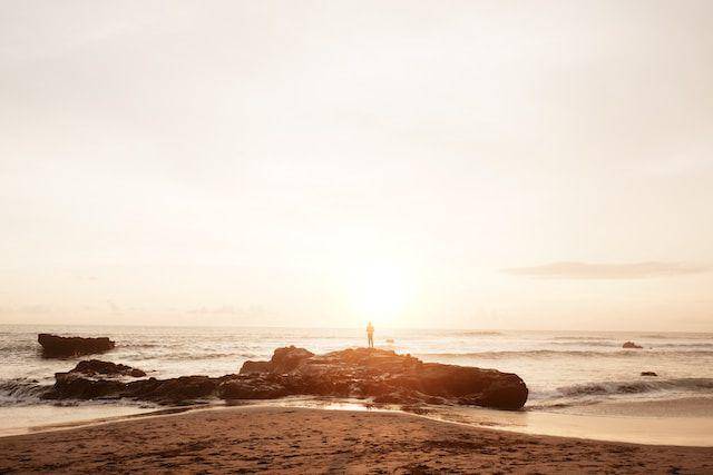 Echo Beach (unsplash.com/Aditya Nara)