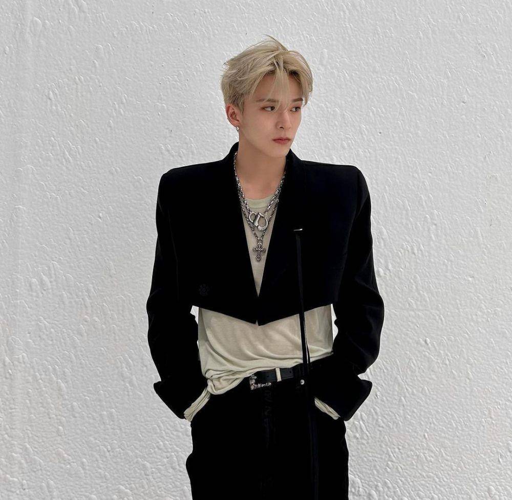 Asahi TREASURE (instagram.com/yg_treasure_official)