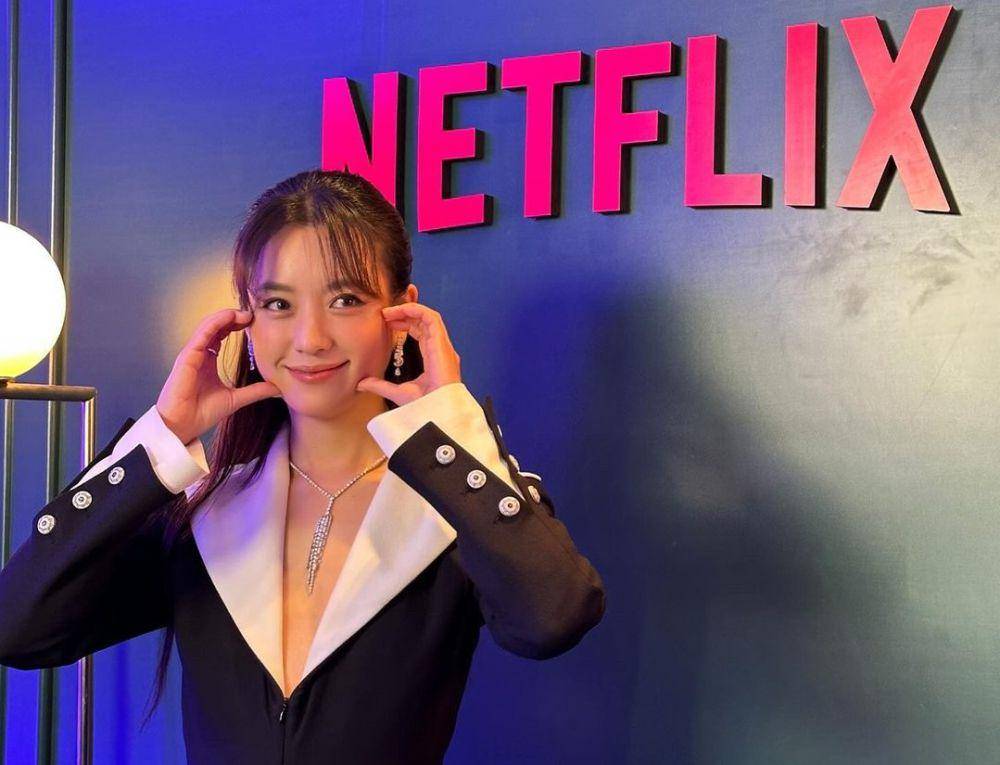 Han Hyo Joo (instagram.com/bhent_official)