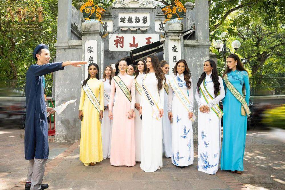 Potret Finalis Miss Grand International 2023 dalam Balutan Ao Dai (Instagram.com/missgrandinternational)