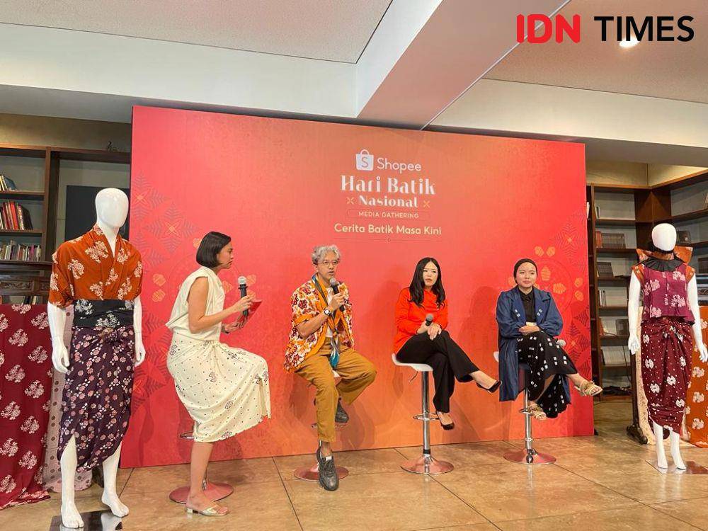 Dalam rangka Hari Batik Nasional, Shopee gelar media gathering di Salihara Arts Center, Jakarta Selatan. (5/10/23) (IDNTimes/Dina Fadillah Salma)
