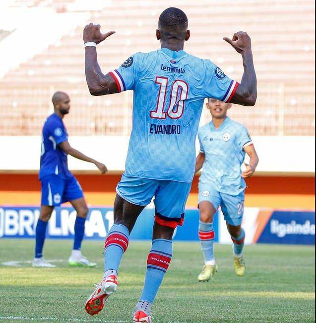 Pemain Rans Nusantara FC, Evandro Brandao (Instagram/rans.nusantara)