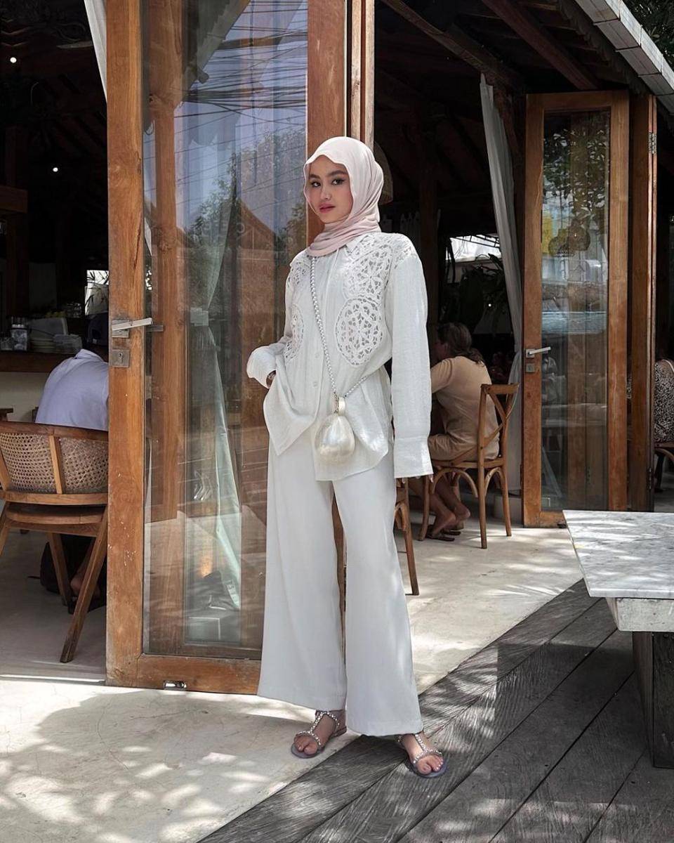 inspirasi OOTD ala Sashfir (instagram.com/sashfir)