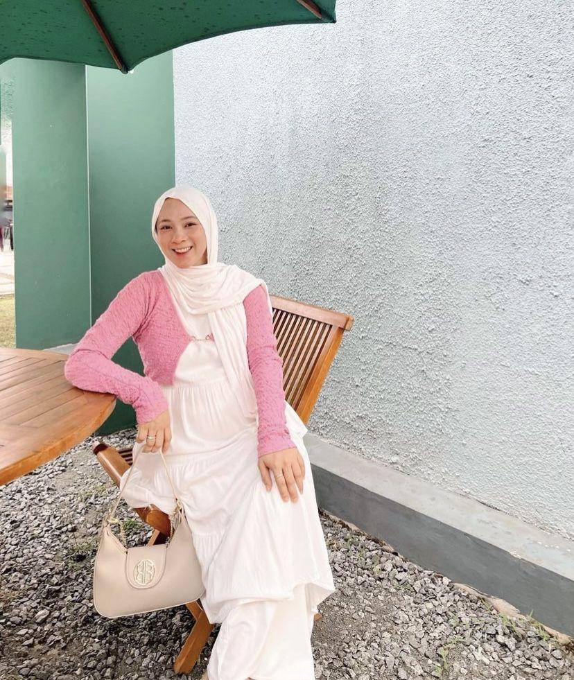 potret perjalanan hamil istri Melki Bajaj hingga lahiran anak kedua (Instagram.com/dewi_melki)