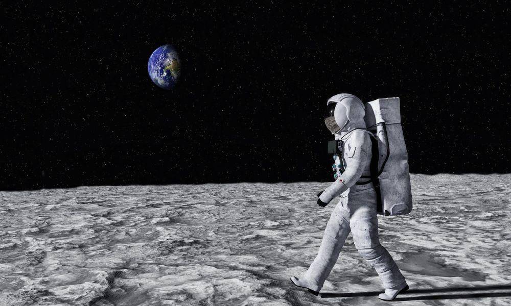 ilustrasi astronot di bulan (pixabay.com/Tumisu)