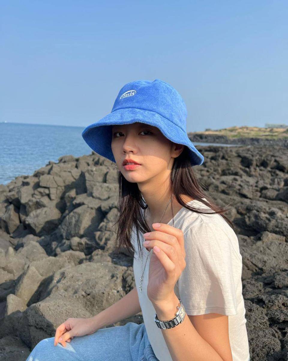 potret Lee Hyeri (instagram.com/hyeri_0609)
