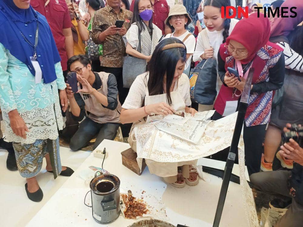 Kaesang dan Erina di Inacraft (IDN Times/Rachma Syifa Faiza Rachel)