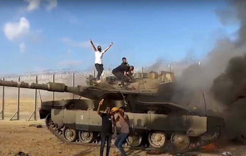 ilsutrasi tank Israel dibakar (youtube.com/The Telegraph)