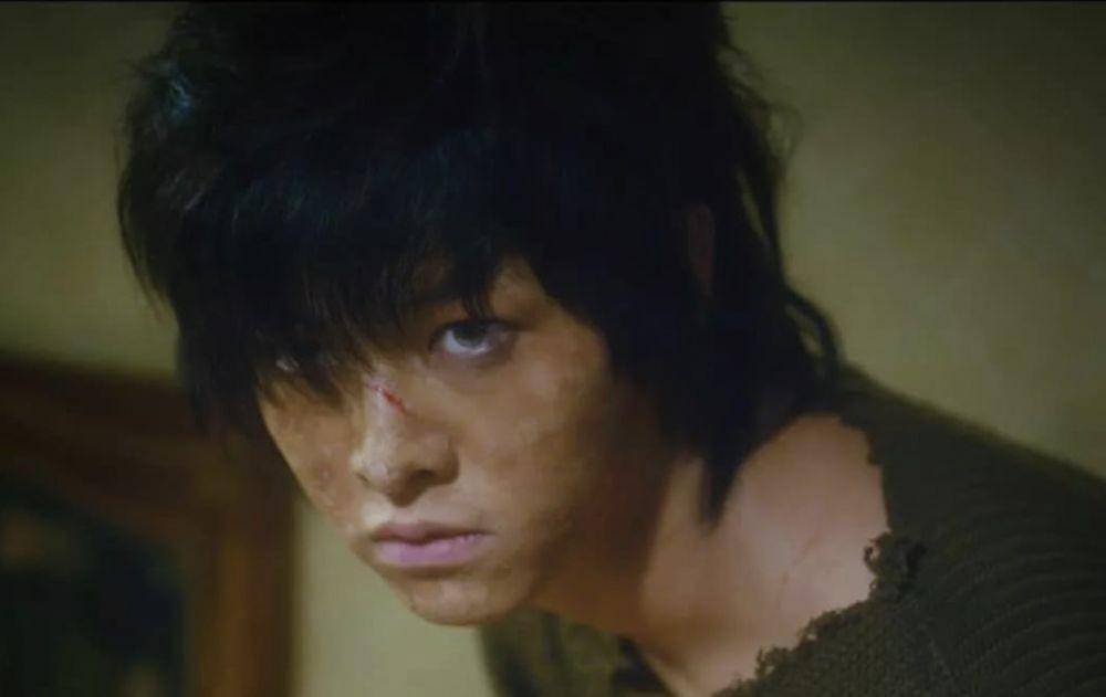 Song Joong Ki dalam film A Werewolf Boy (IMDb.com)