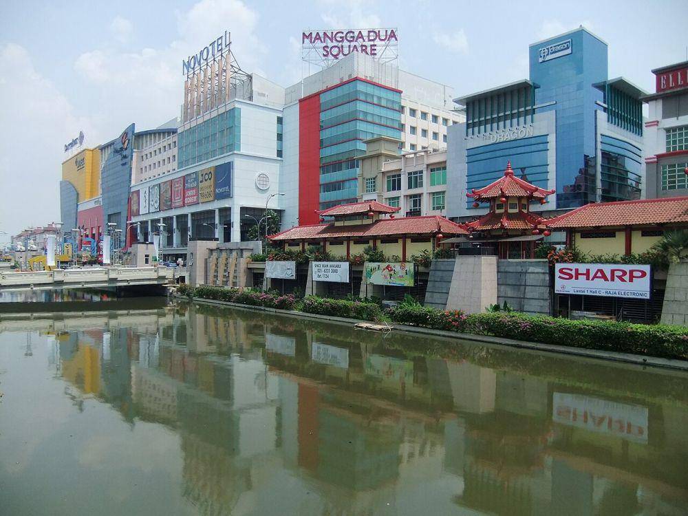 ilustrasi suasana Jakarta di siang hari (wikimedia.org/Midori)