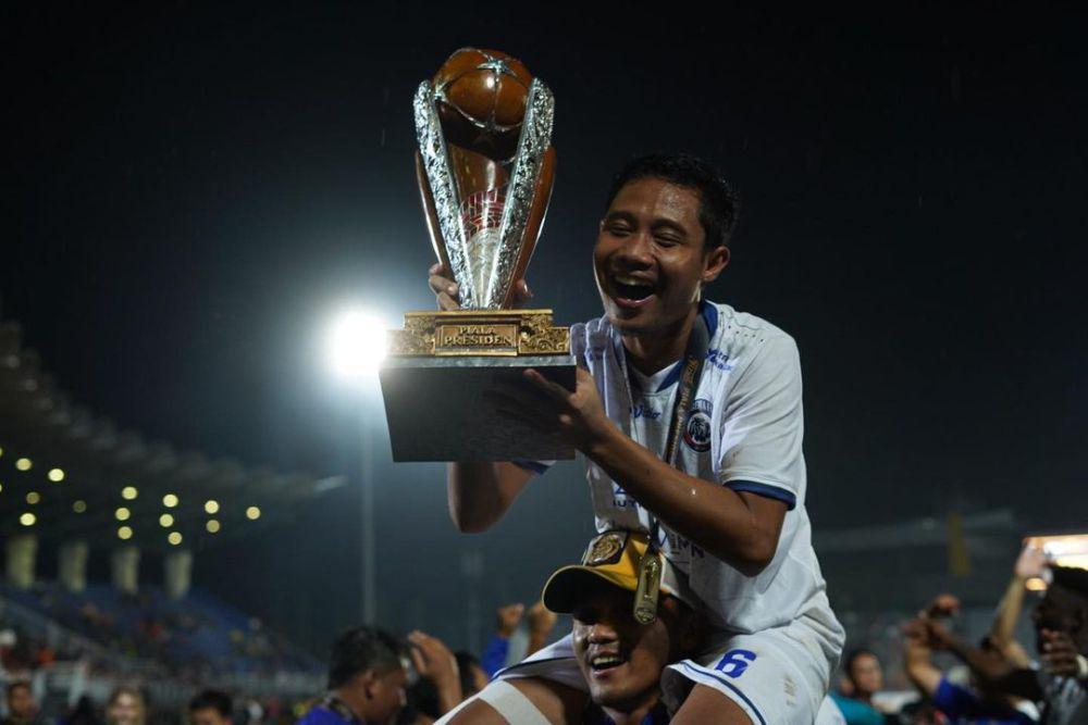 Evan Dimas Resmi Tak Berseragam Singo Edan Lagi