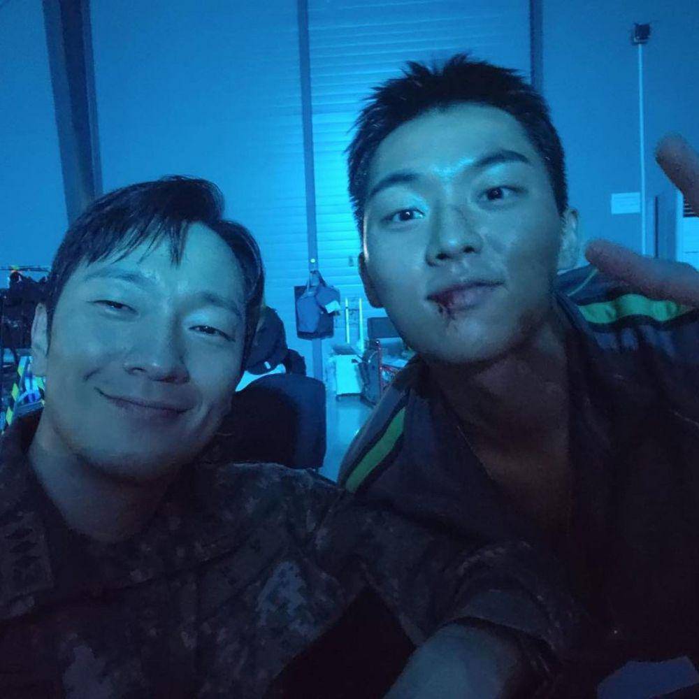 di belakang layar drama D.P. 2 (instagram.com/_choiiii__)