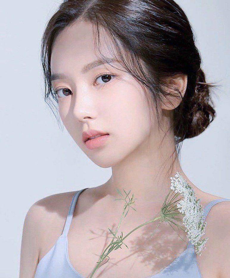 Lee Ruby (instagram.com/rubyfnql)