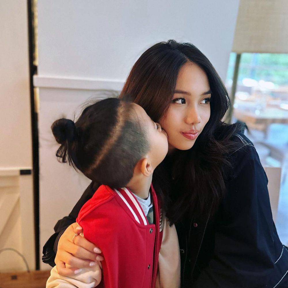 potret Rini Yulianti dan keluarga di Chicago (instagram.com/riniyulianti)