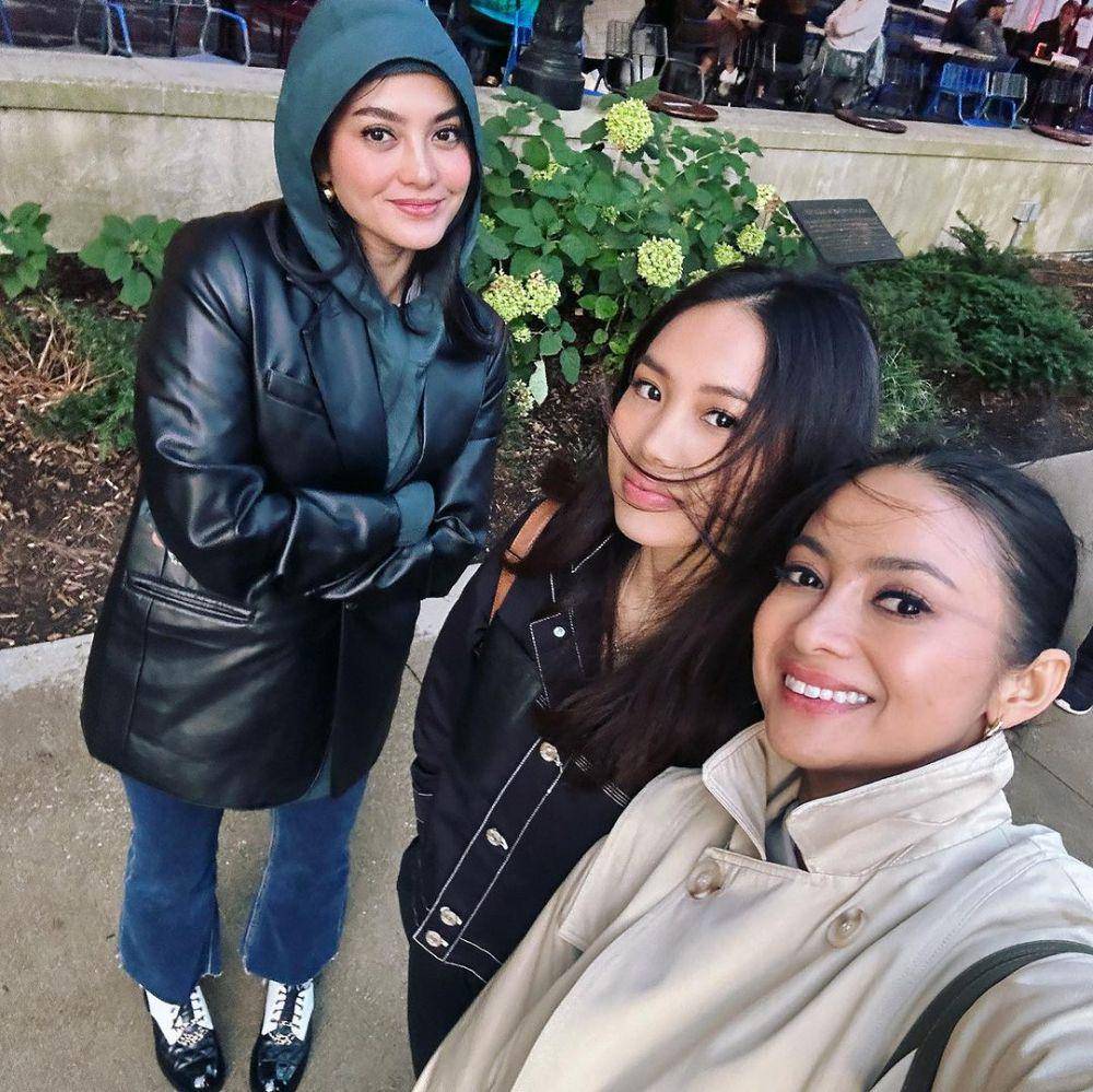 potret Rini Yulianti dan keluarga di Chicago (instagram.com/riniyulianti)