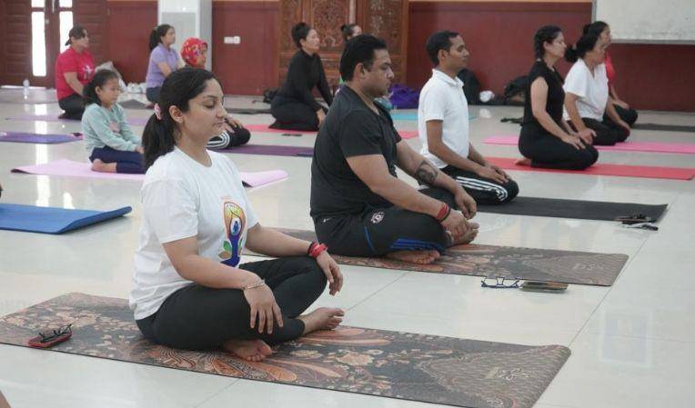 Perayaan hari budaya India menggelar beragam kegiatan mulai yoga hingga fitnes di Medan (Dok. Nirvana for IDN Times)