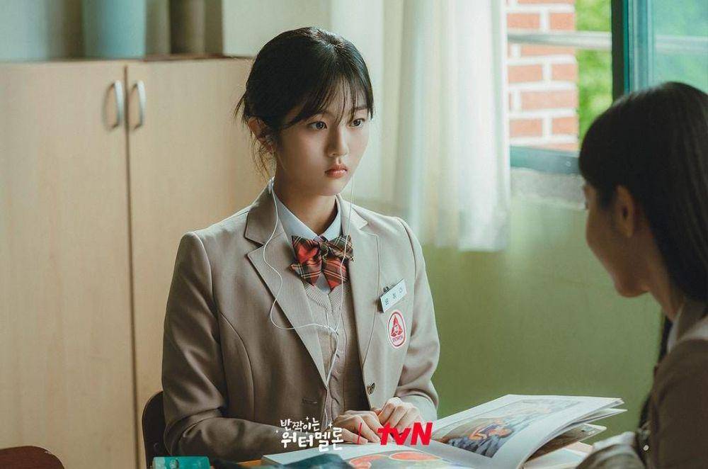 Shin Eun Soo di drama Twinkling Watermelon (instagram.com/tvn_drama)