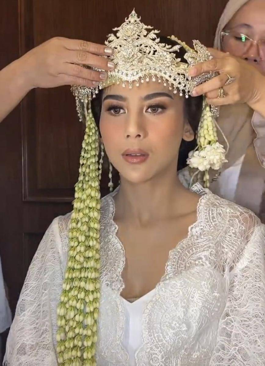 Akad nikah Adinda Thomas dan Raka Akmal. (Instagram.com/marlenehariman)