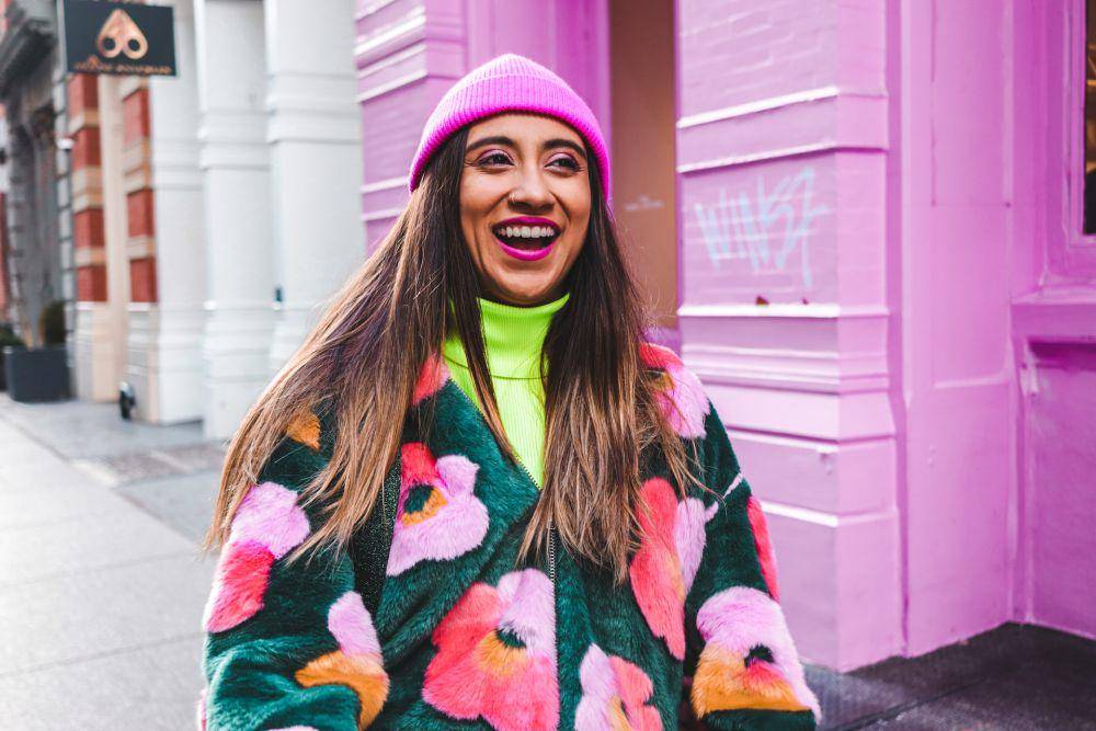 ilustrasi wanita bahagia (unsplash.com/Laura D Vargas)
