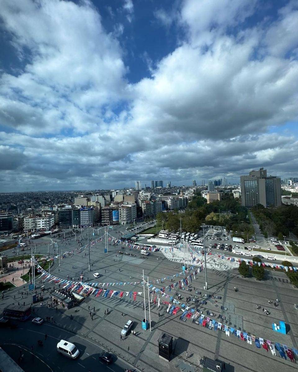 unggahan Sanjana Sanghi (instagram.com/sanjanasanghi96)