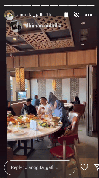 potret Pratama Arhan bareng keluarga Azizah Salsha (instagram.com/anggita_gafli)