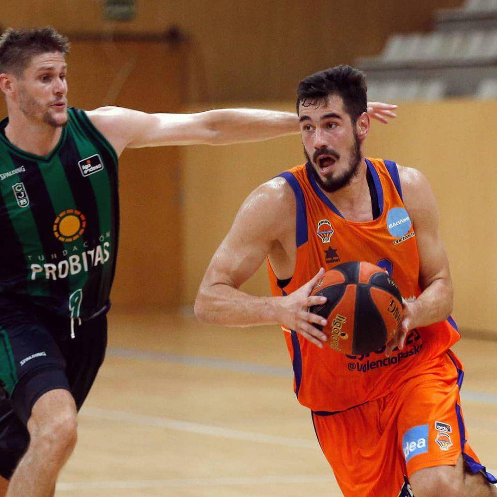 Nikola Kalinic saat berseragam Valencia. (instagram.com/nikola_kalina)