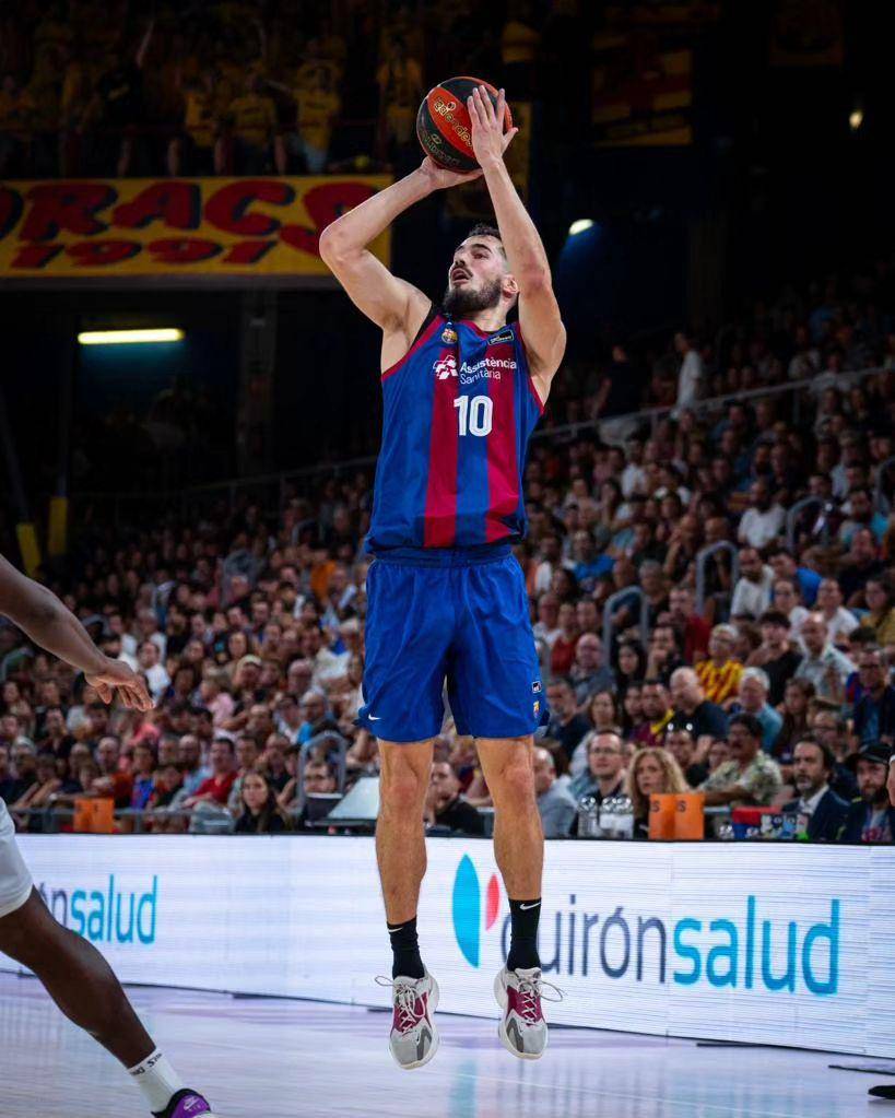 Nikola Kalinic saat berseragam Barcelona. (instagram.com/nikola_kalina)