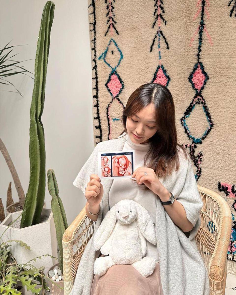 momen kehamilan Cha Joo Hwa eks Hello Venus (instagram/hv_juhwa)