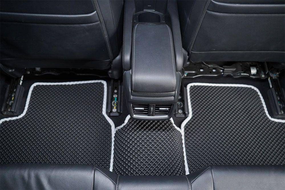 karpet mobil Emirate Car Mat (Dok. IDN Times)
