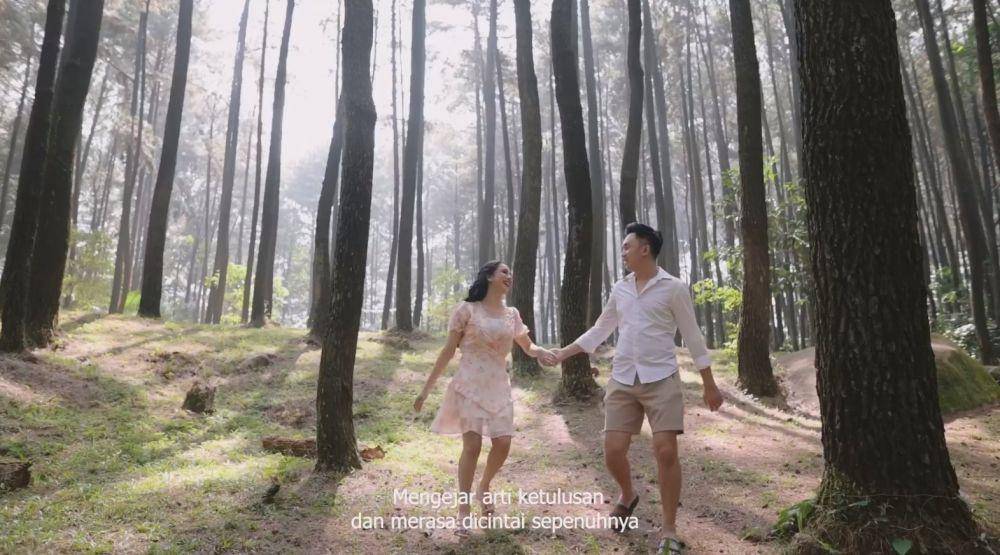 Hana Hanifah dan suami (Instagram.com/mamotopicture)